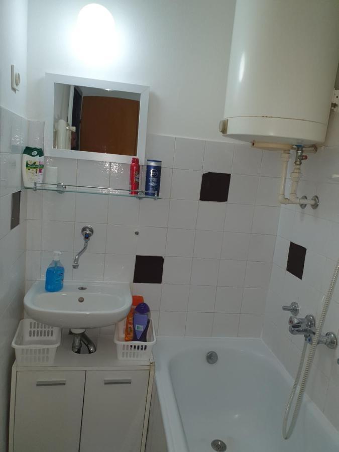 Studio Apartman Bf Slavonski Brod Exterior foto